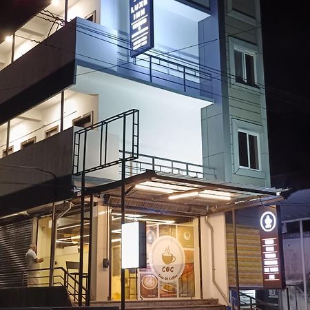 Luxe Inn Kochi Exteriör bild